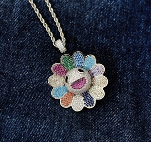 จี้รูปดอกไม้ประดับเพชรหลากสี RIZTA JEWELS  หินมอสซาไนต์  ชุบทอง 14K บนเงินแท้  ฝังแบบไมโคร  สไตล์ฮิปฮอป  เครื่องประดับสำหรับทุกเพศ - Product Image 5