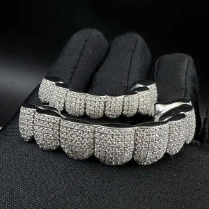 Grillz de Plata de Ley 925 con Diamantes de Moissanita, Diseño Facial, Regalo de Lujo para Moda Urbana Unisex - Product Image 6