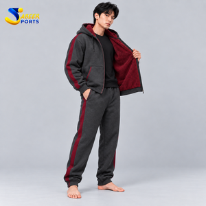 Chándal Profesional de Doble Capa para Hombre, Diseñado con Tela Resistente, Ofrece un Ajuste Cómodo y una Sensación Cálida - Product Image 3
