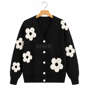 HMR Sisterhood Sorority Cardigan en acrylique noir tricoté avec broderie florale blanche, col en V, manches longues, haut décontracté - Product Image 5