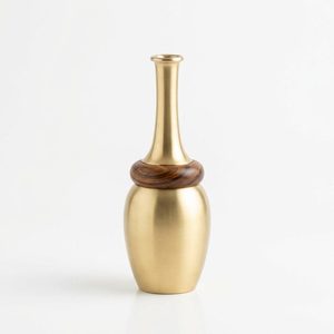 Jarrón de latón satinado hecho a mano de 5 cm con collar de madera de sheesham, decoración para el hogar, regalo de boda - Product Image 1