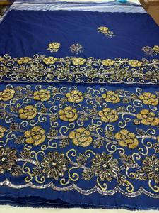 Exquisito pañuelo africano George bordado a mano con cuentas. - Product Image 1