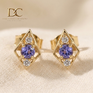 Boucles d'oreilles clous en or jaune massif 9K 9KT avec diamant de laboratoire certifié IGI et tanzanite pour femme – Fabricant de bijoux sur mesure en gros - Product Image 1