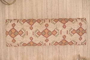Banco Otomano Kilim Hecho a Mano con Asiento Tapizado de Yute y Madera, Banco de Entrada Tradicional, Reposapiés Rústico para Decoración del Hogar - Product Image 4
