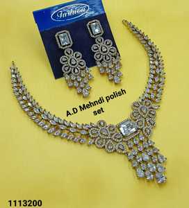 Ensemble de collier élégant avec finition Mehndi et diamants CZ, ensemble de collier floral en pierre blanche de qualité supérieure pour les occasions de fiançailles et les occasions festives, collier de mariée - Product Image 6