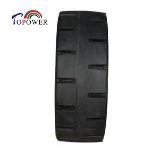 Pneu plein à pression 16 1/4x6x11 1/4 pour dépanneuse - Product Image 4