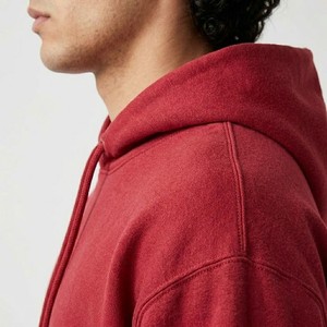 Sweat à capuche pull-over bordeaux haut de gamme, en molleton épais, avec logo personnalisé, coupe oversize, style streetwear décontracté - Product Image 4