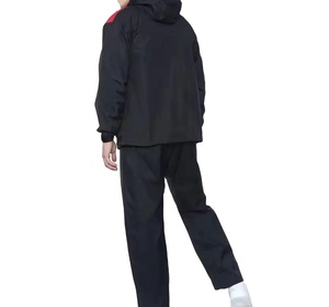 Conjunto Deportivo de Dos Piezas con Chaqueta Cortavientos y Pantalones Jogger de Nailon con Diseño Moderno y Logotipo Personalizado para Hombre, por HI 2026 - Product Image 5