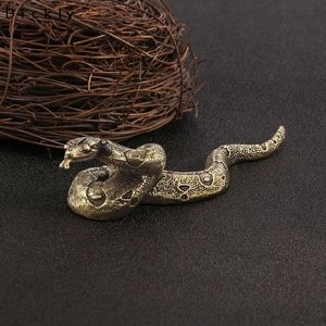 Centre de table élégant en métal en forme de serpent pour la décoration intérieure moderne, les expositions événementielles et les thèmes artistiques d'intérieur - Product Image 5