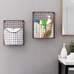 Panier de rangement en métal antirouille avec poignées en bois pour le rangement sur le comptoir de cuisine - Product Image 1