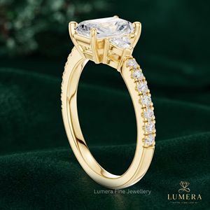 Anillos de Diamantes de Tres Piedras, Anillo de Compromiso Sólido con Engaste Pavé, Anillo de Boda, Anillo de Compromiso Nupcial con Esmeralda Brillante - Product Image 5