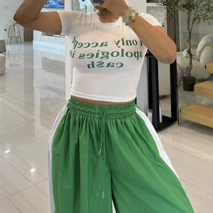 เสื้อยืดแขนสั้นทรงหลวมผ้าถักโพลีเอสเตอร์เป็นมิตรกับสิ่งแวดล้อมสำหรับผู้หญิงลายการ์ตูนแนววินเทจพิมพ์ดิจิตอล J020 - Product Image 5