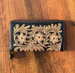 Pochette en cuir véritable faite à la main de style occidental pour femmes Pochette en cuir de couleur compacte très vendue - Product Image 3