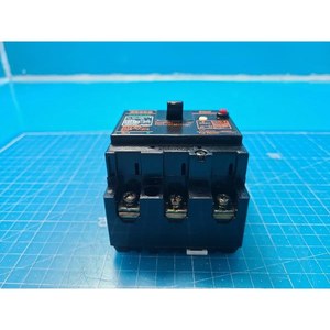 Interruptor Diferencial Fuji EG53F 40A Usado Como Está, Piezas de Equipos Semiconductores de Época - Product Image 2