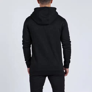Conjunto de Sudadera con Capucha y Pantalones Deportivos para Hombre de la Mejor Calidad, con Logotipo Personalizado, en Algodón/Felpa Negra - Product Image 4