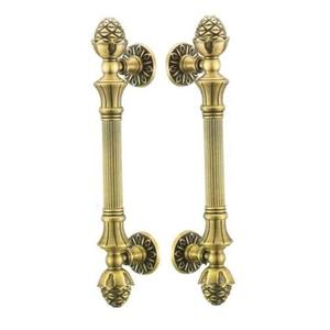 Accessoire de porte en métal haut de gamme qui reflète l'élégance dans chaque courbe et chaque détail, magnifiquement conçu par ARTISTIQUE - Product Image 2