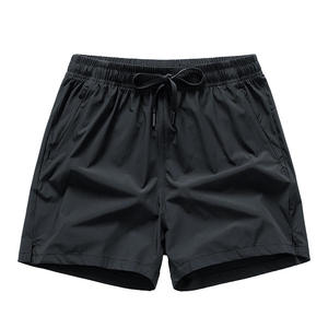 Shorts de sport pour hommes en polyester légers, décontractés, respirants et confortables - Product Image 2