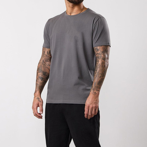 T-shirt en coton de haute qualité pour homme, personnalisé, impression DTG premium, motif uni, impression de logo - Product Image 1