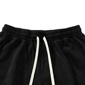 Shorts de sport décontractés pour hommes, noirs, couleur unie, avec cordon de serrage et bandes latérales blanches, respirants, taille mi-haute - Product Image 5