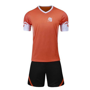 Uniforme de Fútbol de Último Diseño, Nuevo Estilo, Calidad Premium, Color Sólido, Poliéster Transpirable, Servicio OEM en Venta - Product Image 1