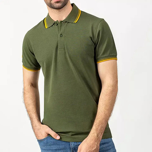 Polo en piqué pour homme, coupe ajustée, col en coton, manches courtes, vert olive - Product Image 1