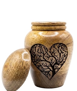 Urna funeraria de madera hecha a mano para cenizas humanas, elegante recipiente conmemorativo, acabado en madera natural, tapa segura. - Product Image 1