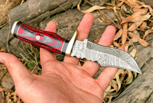 Cuchillo de caza de acero de Damasco personalizado OEM de Edge Master Manufacture, cuchillo de supervivencia Bushcraft de hoja fija con mango de madera roja y cuero. - Product Image 4
