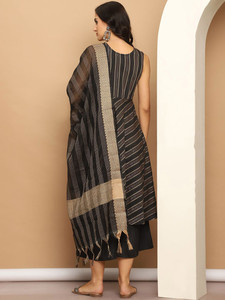 <b>Women</b> Traditional Black Cotton Digital Print <b>Kurta</b> Dupatta A-Line Sleeveless Regular Fit Knee-Length Quick Dry Casual Wear India - Product Image 5