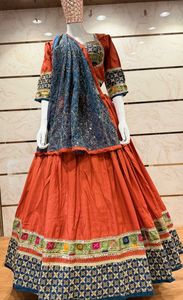 Chaniya Choli de seda romana premium con borde herencia de diseño vintage y dupatta de chiffon Bandhani de 6 metros con vuelo. - Product Image 6