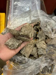 AZOud Vietnam 100% Bois d'Agarwood Biologique Premium, Copeaux d'Encens Naturels, Copeaux de Bois d'Agarwood à Brûler - Product Image 3