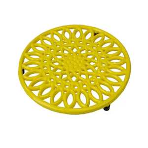 Handcrafted Round Wooden <b>Trivet</b> Carved Wood Heat Resistant Hot Pot Mat Leaf Pattern Kitchen Table Coaster Pad - Product Image 3