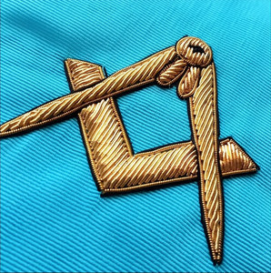 Badge de mode simple brodé à la main avec perles, Rite de Maître Sash Français Groussier - Équerre et Compas - Product Image 5