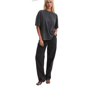 Camiseta Oversize de Algodón Transpirable Ecológica Ligera con Lavado Ácido para Verano, Estilo Casual Urbano para Mujer, OEM Marca Privada - Product Image 2
