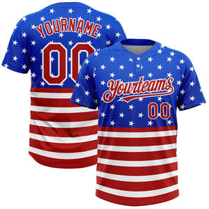 Diseño de Uniforme Deportivo Personalizado con Letras y Números en Rojo, Blanco y Verde, Impresión por Transferencia de Calor, Manga Corta, Logotipo Frontal, 100% Unisex - Product Image 1