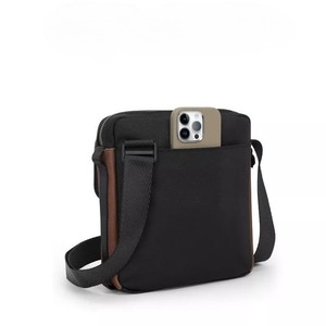 กระเป๋าคาดลำตัวกันน้ำ ดีไซน์ทันสมัย ใช้งานได้จริง ผลิตในเวียดนาม - Product Image 4