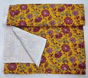 Floral Printed Cotton <b>Quilted</b> <b>Throw</b> Eco-Friendly Wedding Hotel Yellow Red Pattern Classic Home Decor All-Season Hand-Stitched - Product Image 2