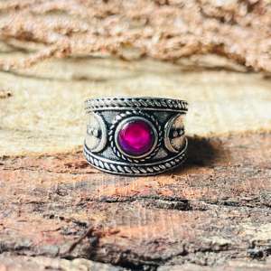 Anillo de latón con luna, banda ancha, estilo bohemio, con granate rodolita, para mujer, plata oxidada, joyería gótica llamativa, venta al por mayor - Product Image 6