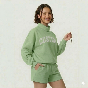 Conjunto de Dos Piezas para Mujer: Top de Cuello Alto y Pantalones Cortos, Invierno, Color Sólido, con Tela Ecológica y Cadena de Suministro Sostenible - Product Image 1