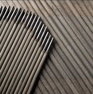 ลวดเชื่อมคุณภาพสูงสำหรับอุตสาหกรรมก่อสร้าง ลวดเชื่อมเหล็กกล้าคาร์บอนสำหรับงานอุตสาหกรรม - Product Image 2