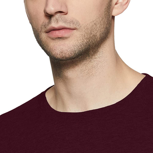 Camiseta informal y elegante de manga larga para hombre, de color liso, para uso diario, ligera, de algodón suave, perfecta para conjuntos de otoño y primavera. - Product Image 3