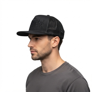 Gorra Trucker Negra para Hombre, con Logotipo Bordado Estilo Urbano, Malla Trasera, Cierre a Presión, Gorra de Béisbol Personalizada - Product Image 2