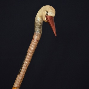 Canne de marche de luxe en bois sculpté à la main, design rustique écologique, tête de corbeau, multifonctionnelle pour usage extérieur et retraite - Product Image 6