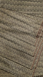 Tissu jacquard en soie satinée personnalisable - Product Image 2