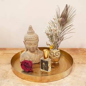 Bandeja de Servicio Multifuncional de Latón Estilo Bohemio Vintage con Diseño Único para Almacenamiento en Escritorio y Uso en Mesa - Product Image 1