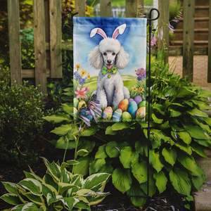 Drapeau de jardin multicolore pour la chasse aux oeufs de Pâques Caniche blanc Bannière décorative de jardin pour le patio Oeuvre d'art pour les parterres de fleurs et la décoration de boîte aux lettres - Product Image 2