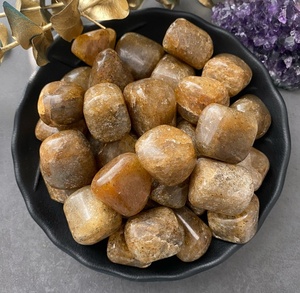 Pierres de quartz polies, formes libres, pour la décoration Feng Shui de la maison - Product Image 2