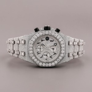 Relojes de cuarzo de acero inoxidable con movimiento automático digital de lujo, diseño personalizado, estilo hip hop, completamente cubiertos de diamantes de moissanita VVS. - Product Image 3