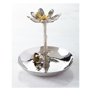 Juego de Tazones Modernos para Frutas y Ensaladas de Acero Inoxidable con Diseño de Tulipán y Acabado Metálico Elegante para Exhibición en la Cocina - Product Image 1