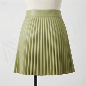Minifalda de Cuero Sintético Plisada de Cintura Alta para Mujer, Diseño Brillante de Color Sólido, para Usar en Todas las Estaciones - Product Image 2