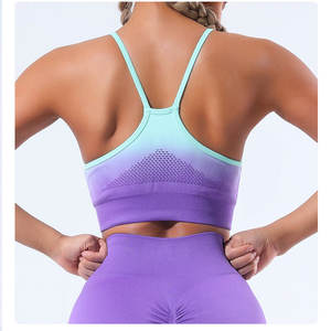 ชุดโยคะลายเสือดาว 2 ชิ้น ผ้าซาตินไร้รอยต่อ กางเกงเอวสูงยกสะโพก บราเสริมหลังสวย กางเกงเลกกิ้งออกกำลังกายสำหรับยิม - Product Image 4